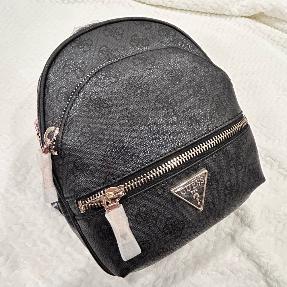SOLD GUESS Manhattan Backpack